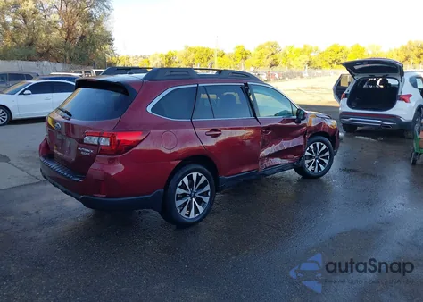 2015 Subaru Outback 2.5I Limited z USA, uszkodzony, nr VIN 4S4BSANC4F3310389